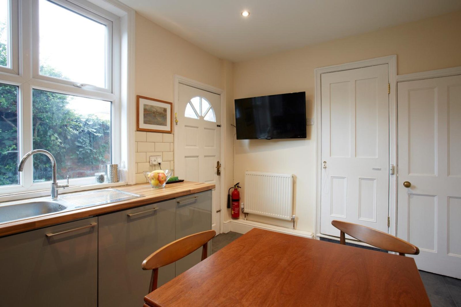 Vas's York House — photo 4