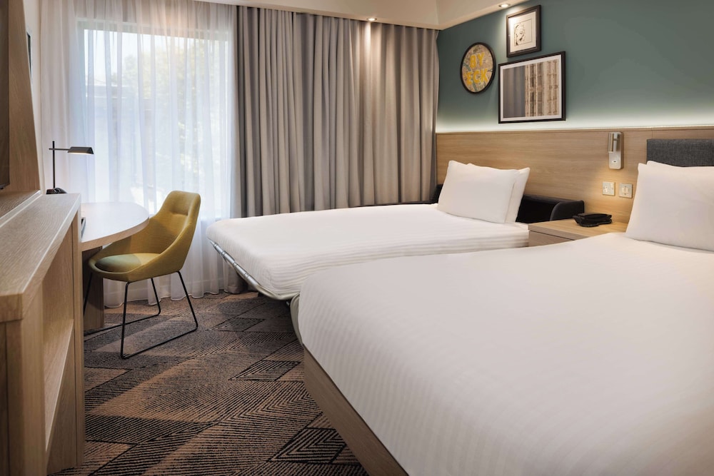 Hampton by Hilton York — photo 4